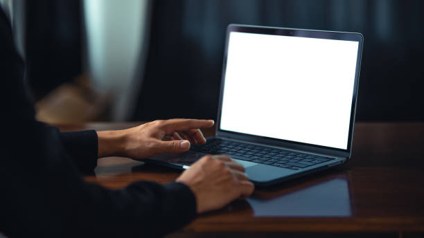 Perbandingan laptop baru vs laptop bekas di Pusat Jual Beli Komputer di Bali. Temukan laptop bekas berkualitas dengan harga terjangkau di Pusat Jual Beli Laptop Bekas Lexus Computer Gadget.